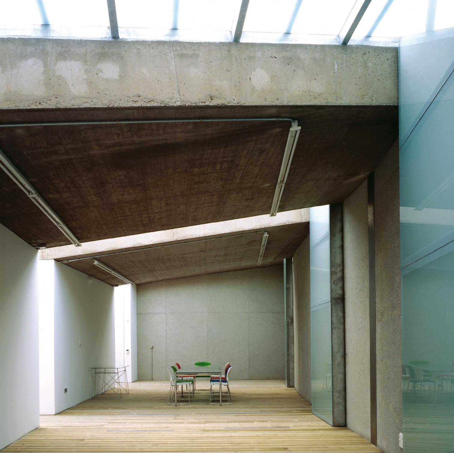 钢构电梯塔与办公楼 | 连接历史与现代的创意之作-16