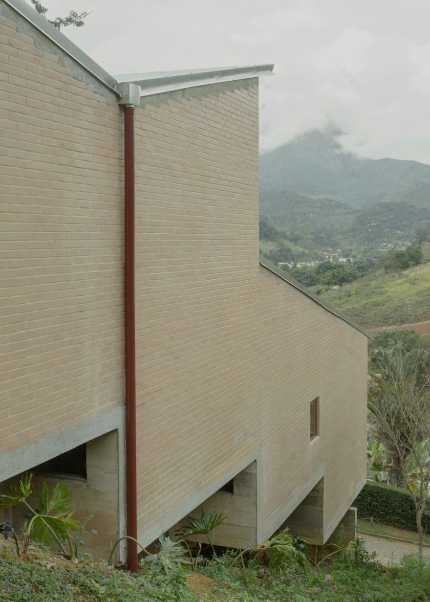 加维亚的房子丨巴西里约热内卢丨gru.a-45