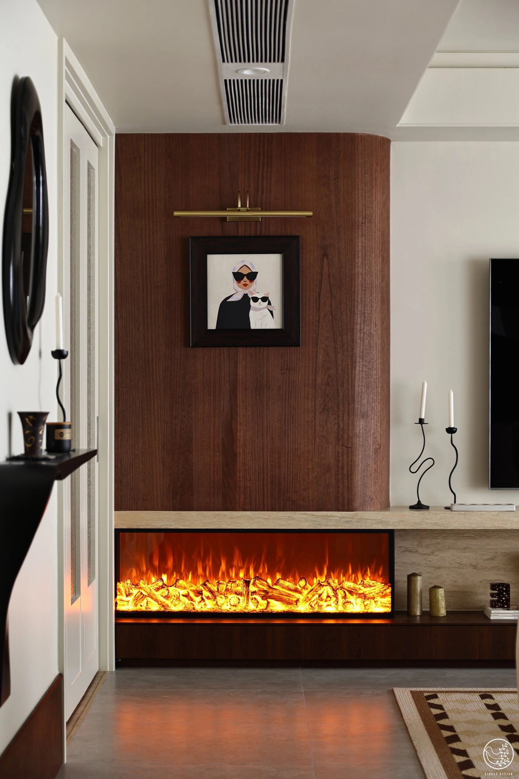 复古且时髦，在松弛与精致之间游刃有余-16