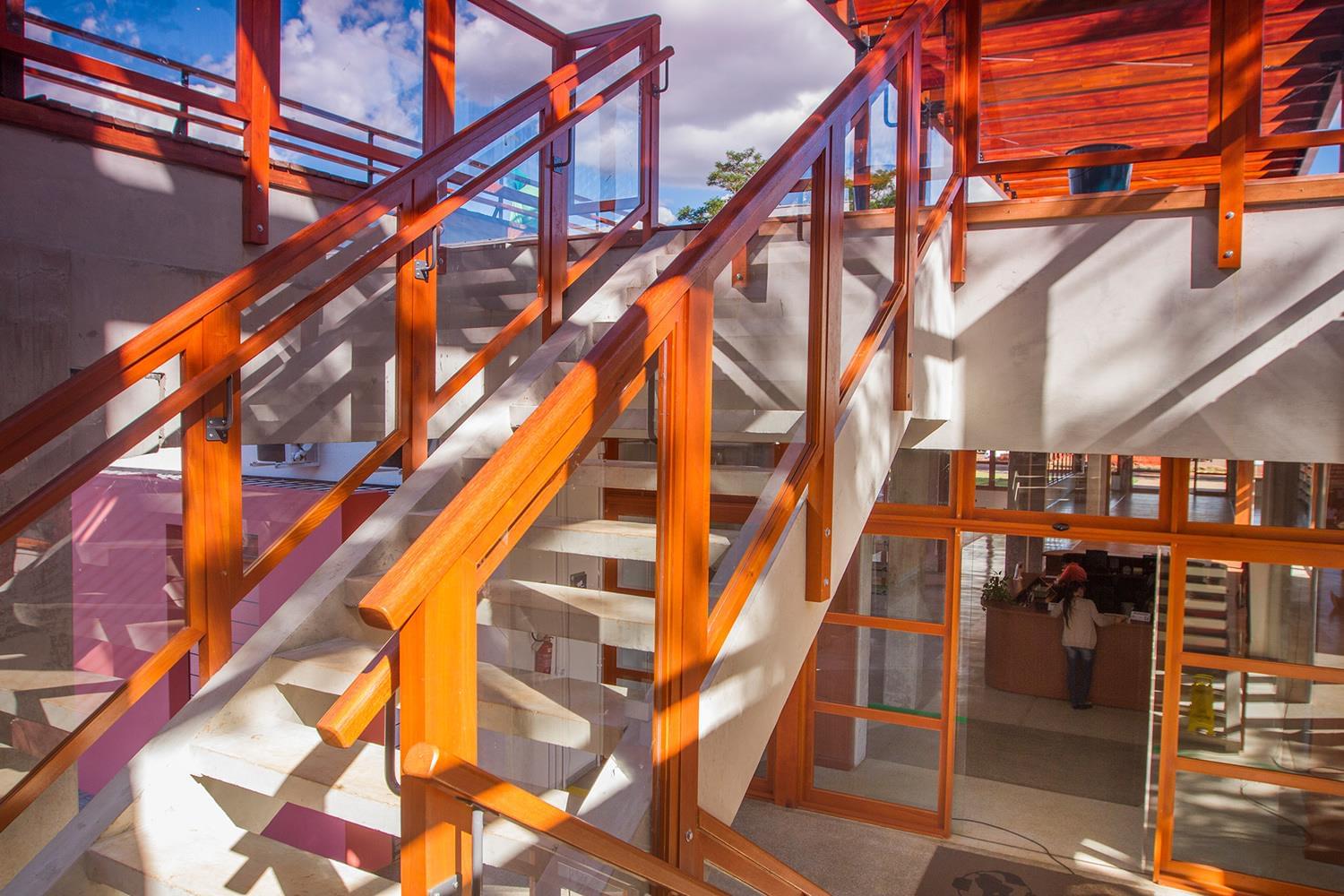 巴西帕乌洛弗雷伊罗图书馆 · 绿色可持续的教育文化空间-9