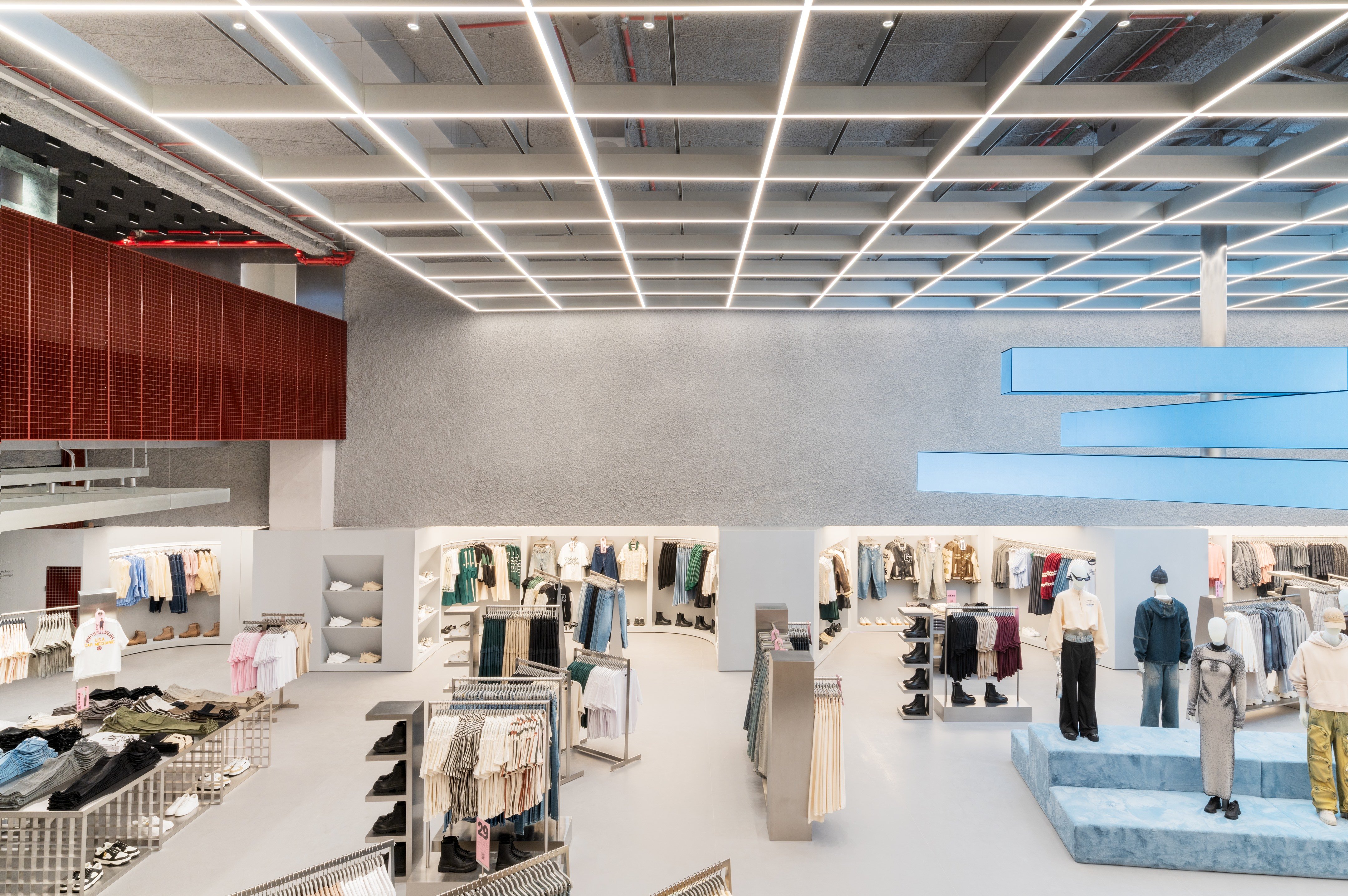 Bershka Vittorio Emanuele 旗舰店丨意大利米兰丨OMA-10