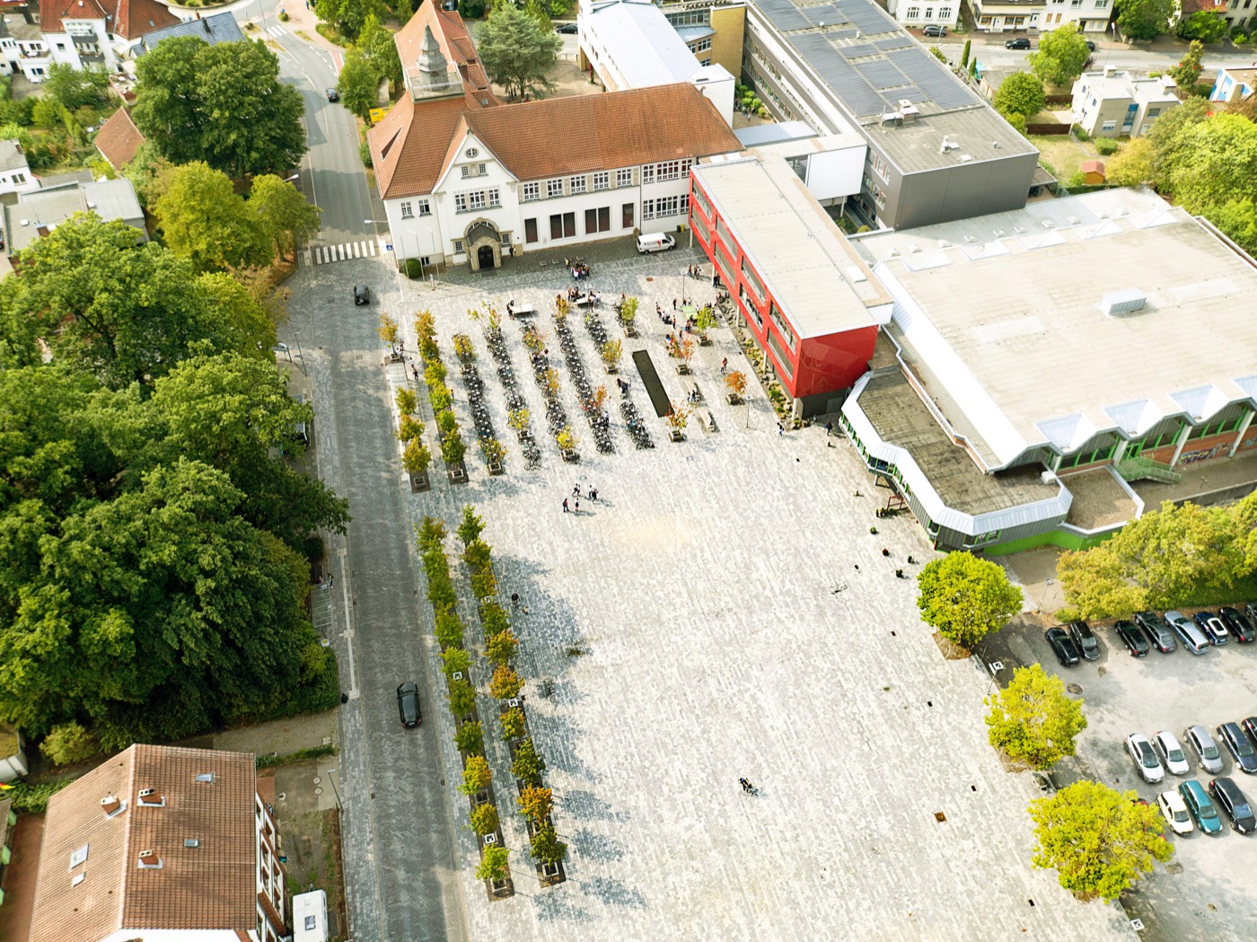 德国比恩德市广场多功能景观设计丨lplus-4