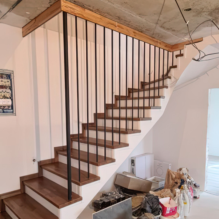 带格栅围栏的定制楼梯  格拉迪乌斯丨Gradius（乌克兰）-7