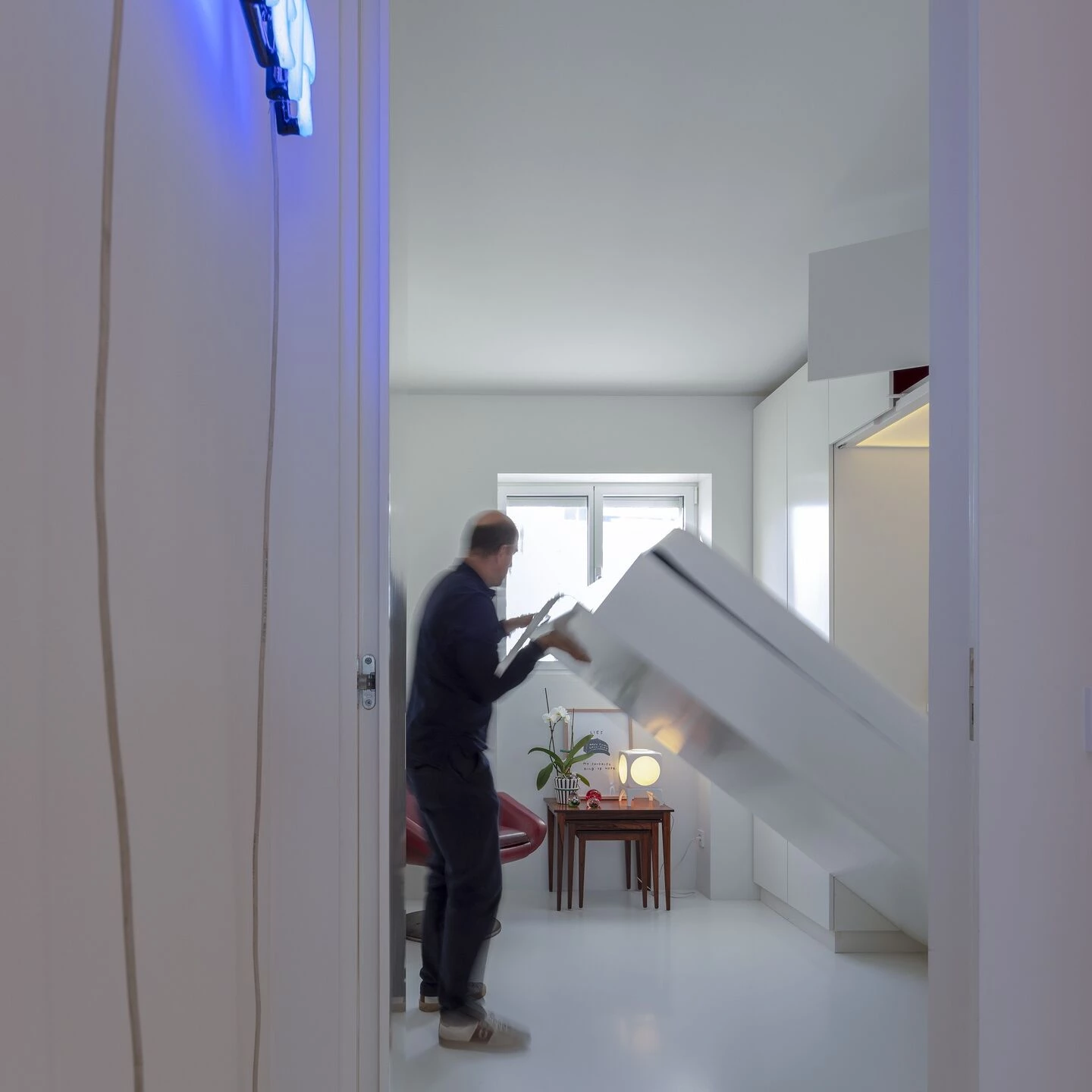 里斯本顶层公寓,白色简约风营造明亮空间-41