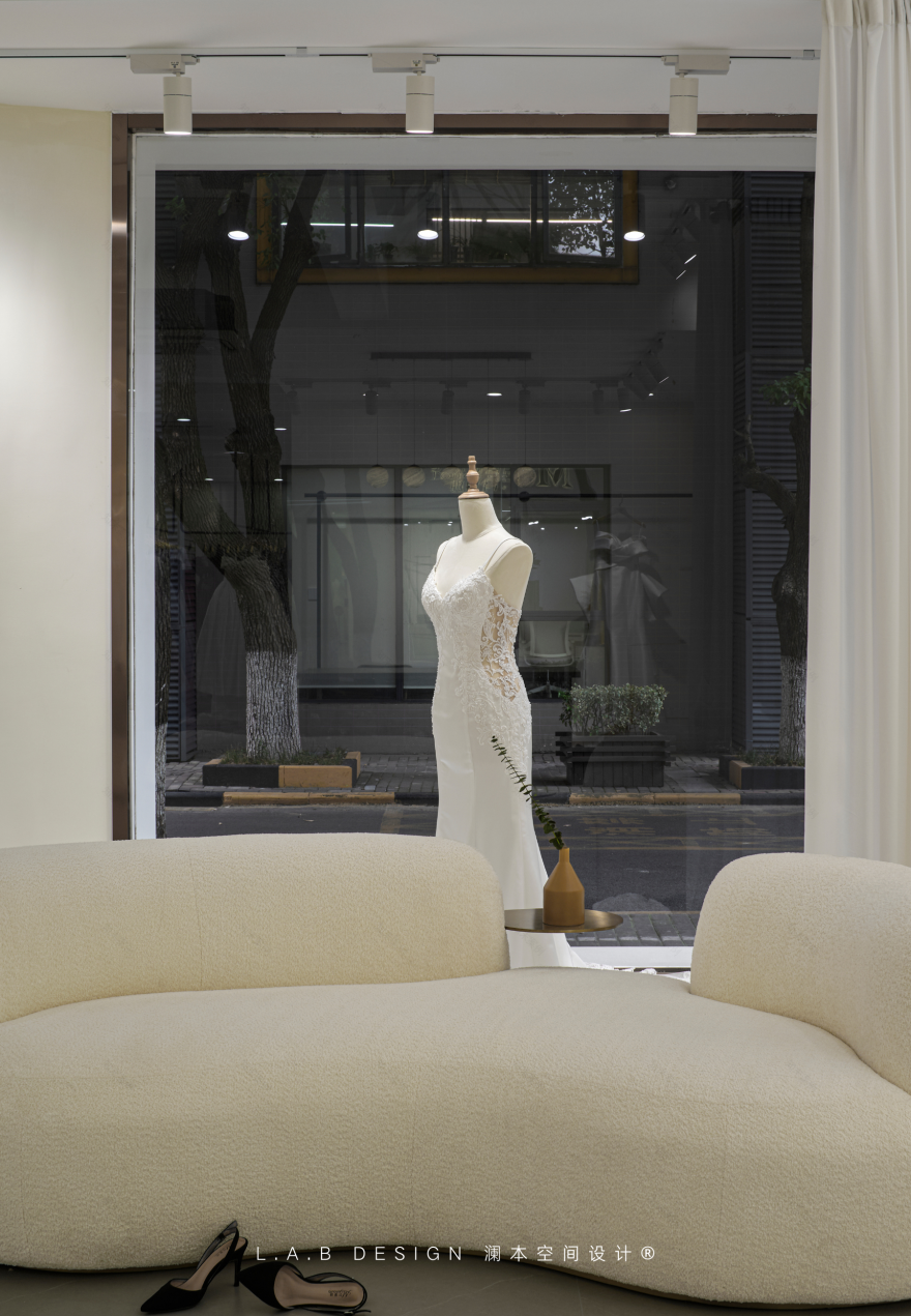 白月婚纱试衣空间设计丨中国南京丨L.A.B DESIGN(澜本)-48