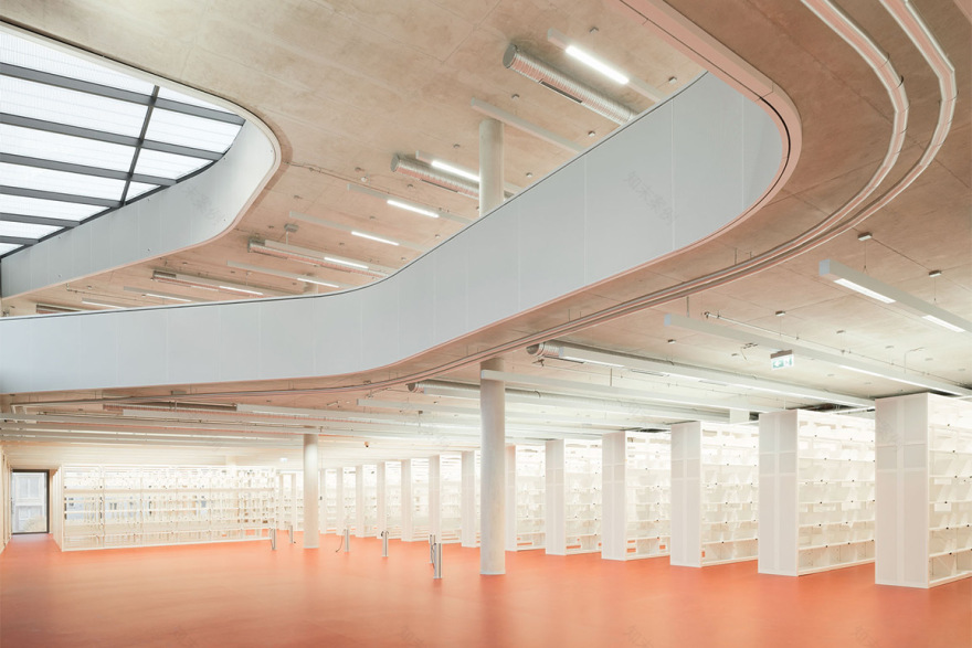 Philipps-Universität Marburg, Zentralbibliothek auf dem Campus Firmanei - hw-7