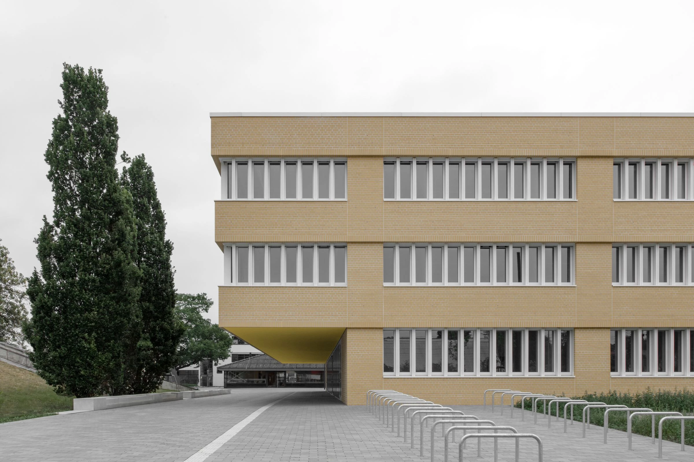 汉诺威应用科学与艺术大学新学生中心大楼丨德国汉诺威丨舒尔茨和舒尔茨建筑事务所-27