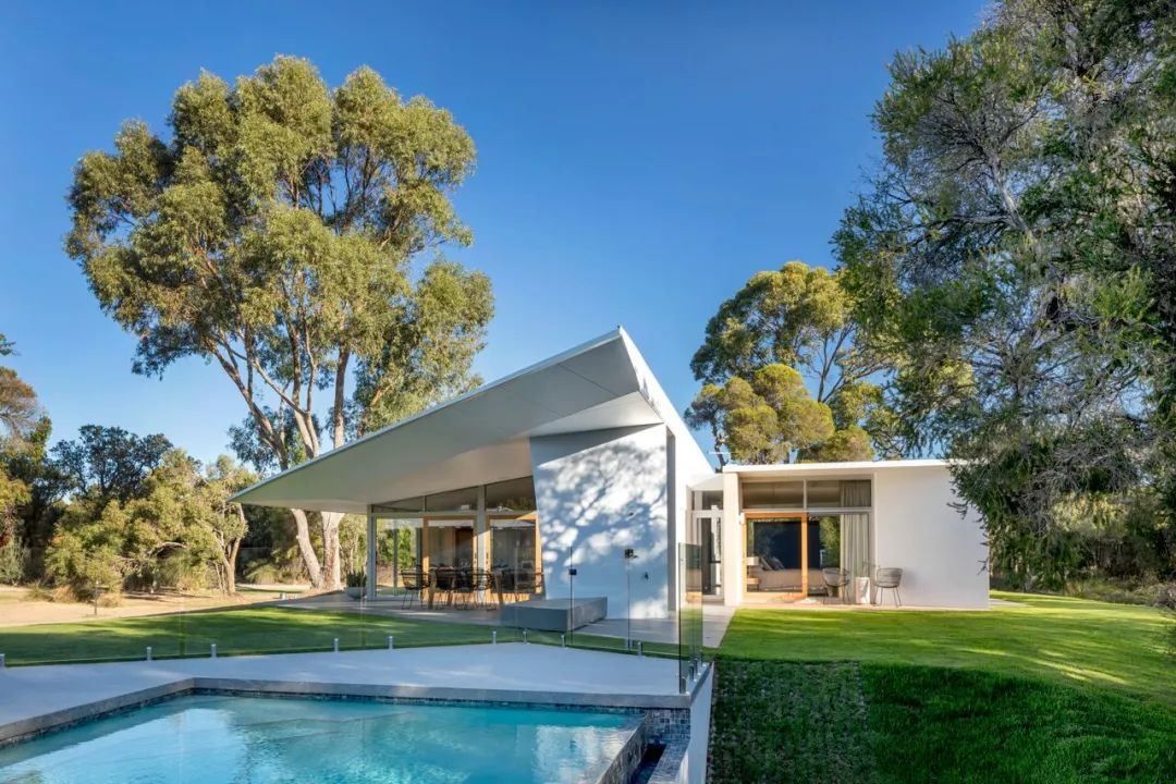 澳大利亚丛林中的梦幻极简别墅-5