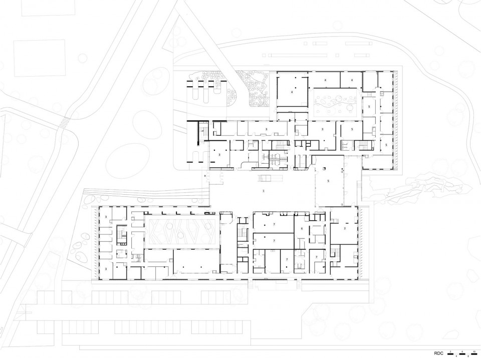 普瓦提埃大学中心医院行政中心 · 现代简约设计-36