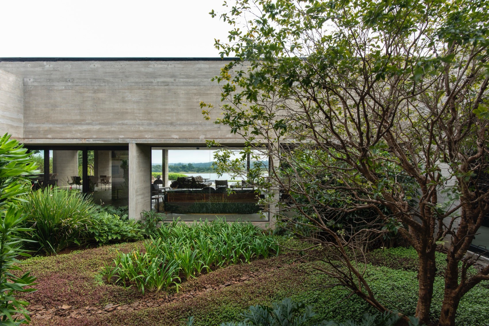 PAULA住宅丨巴西圣保罗丨Luciano Kruk Arquitectos-24