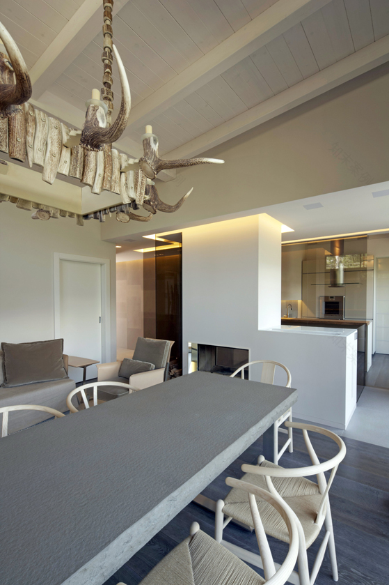 多洛米提 2 号住宅 | 极简与自然的和谐交融-7