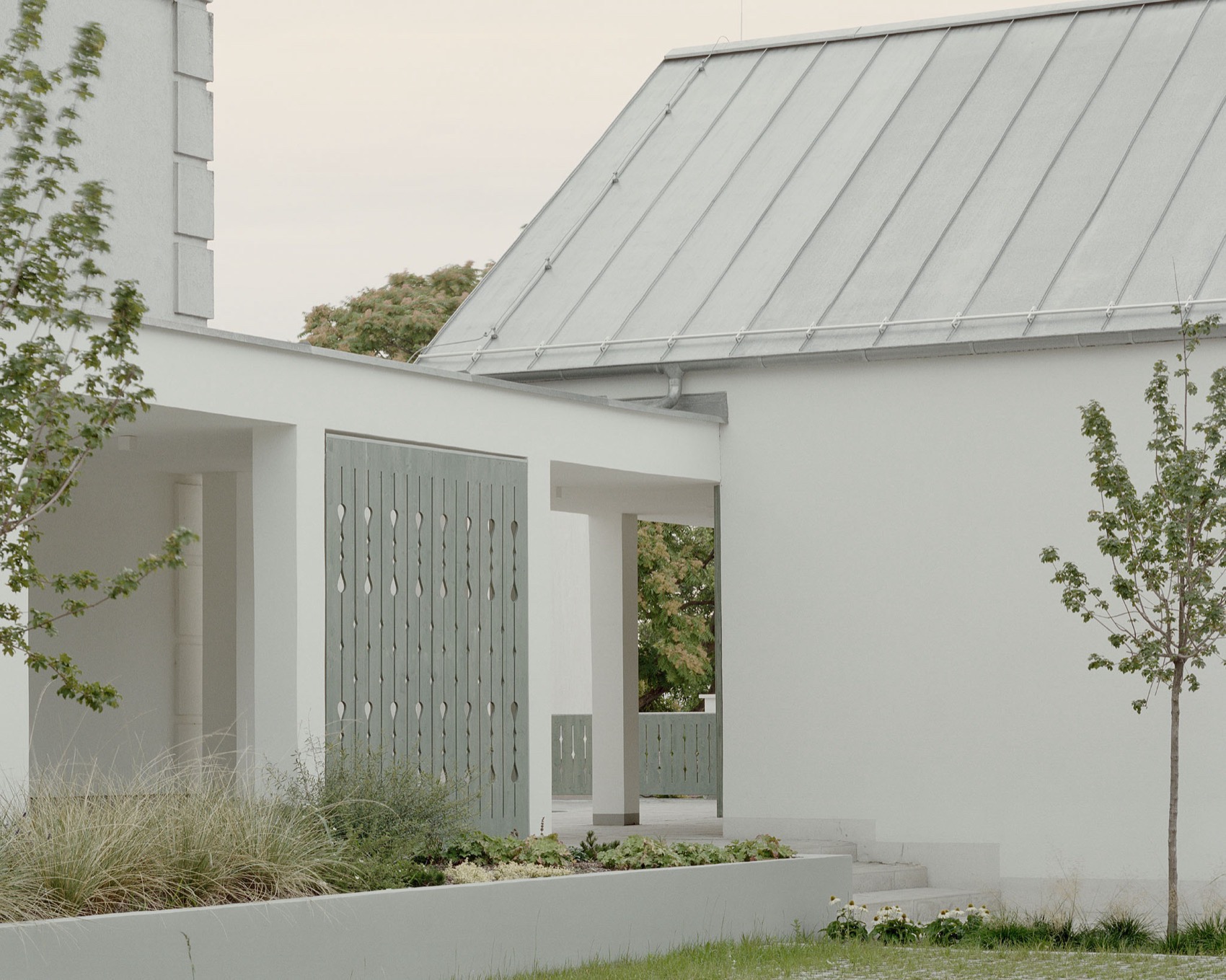 教堂后院中的幼儿园，匈牙利 / Archikon Architects-14