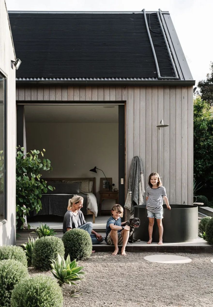 诗意宁静的谷仓式家庭住宅丨加拿大维多利亚丨Billy Innes-19