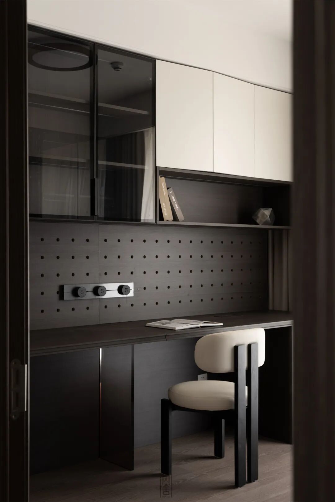 内舍软装丨139㎡现代极简，空间留白演绎更具魅力的生活家！-41