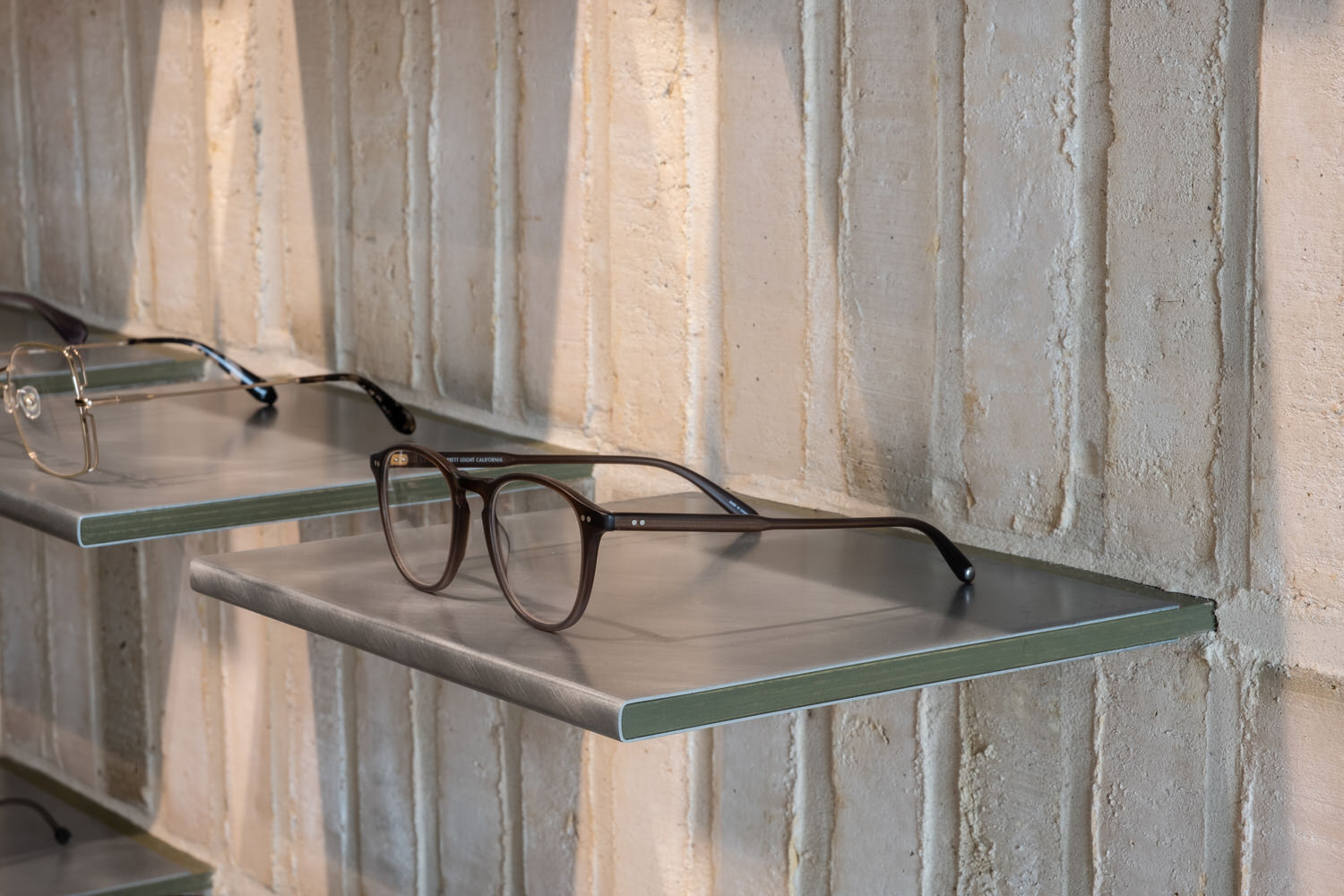 比利时 Optiek Hons 眼镜专卖店丨Zware Jongens-23