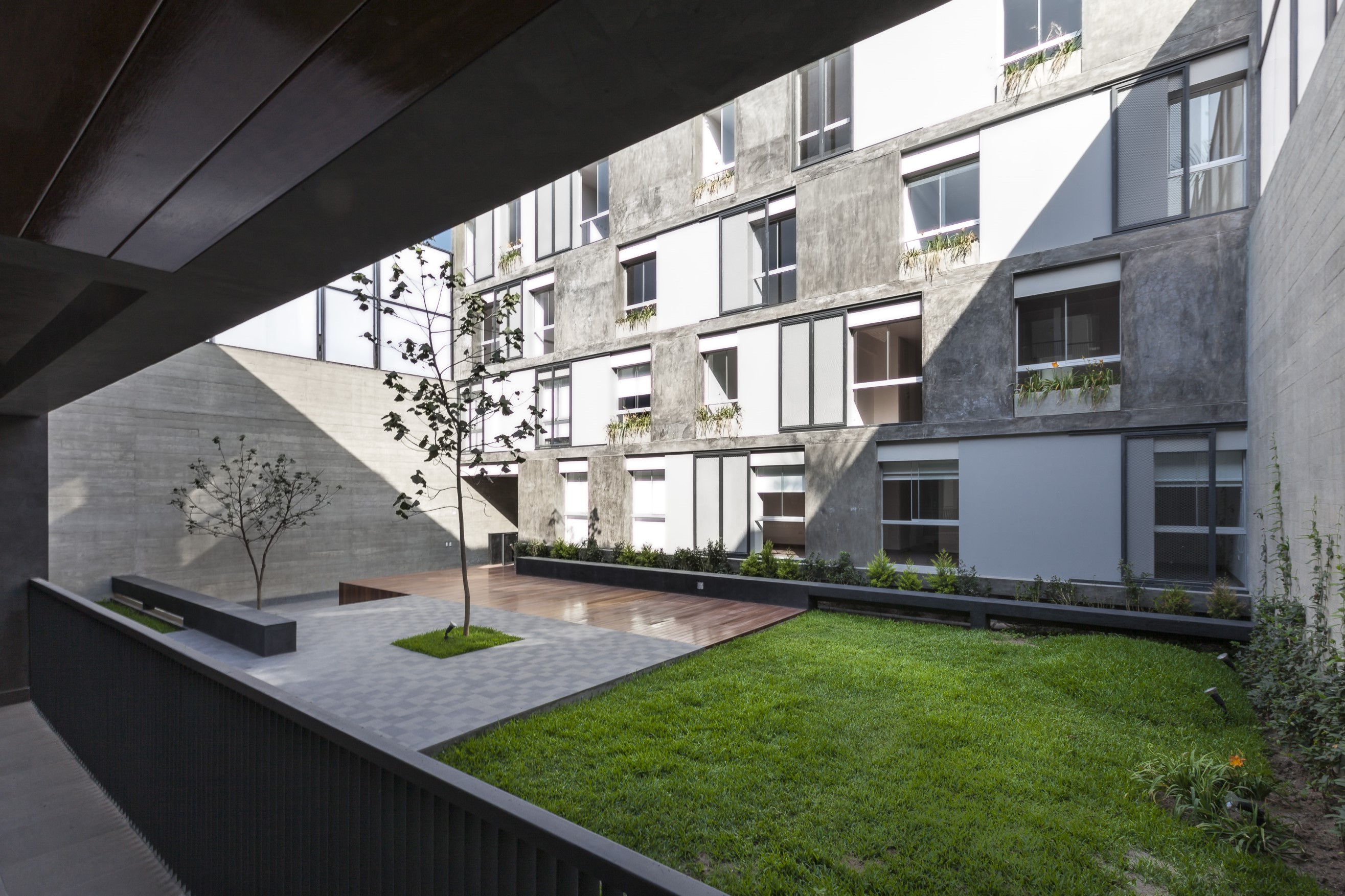 拉奎斯塔 | 内街设计打造全景视野住宅-27