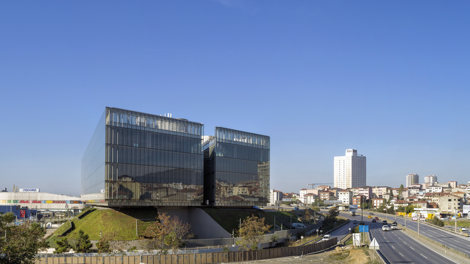 土耳其最大绿色屋顶校园 | Garanti Bank BBVA 科技园区-44