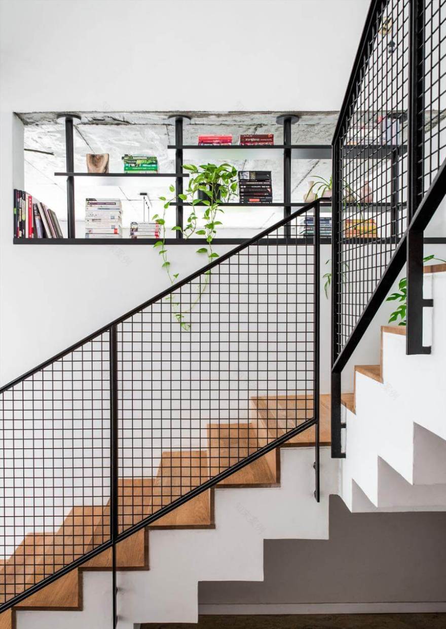 工业风姐妹合住双户住宅设计丨室内设计师雅艾尔·戈尔比茨-46