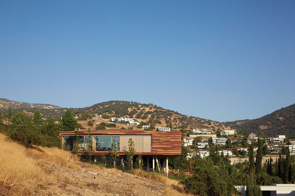 绿宝石般璀璨的智利 Esmeralda 住宅-3