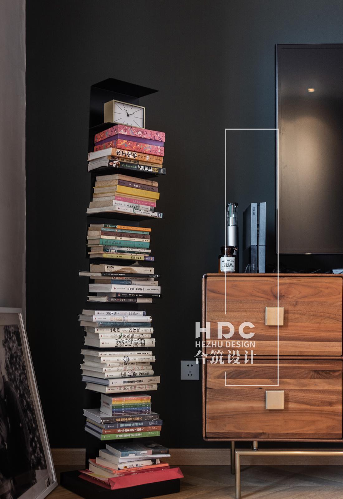 宁静沉稳的现代家居设计-18