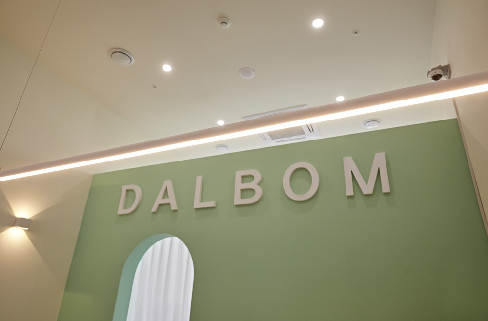 12 坪南杨州甜品店 极简设计魅力-14