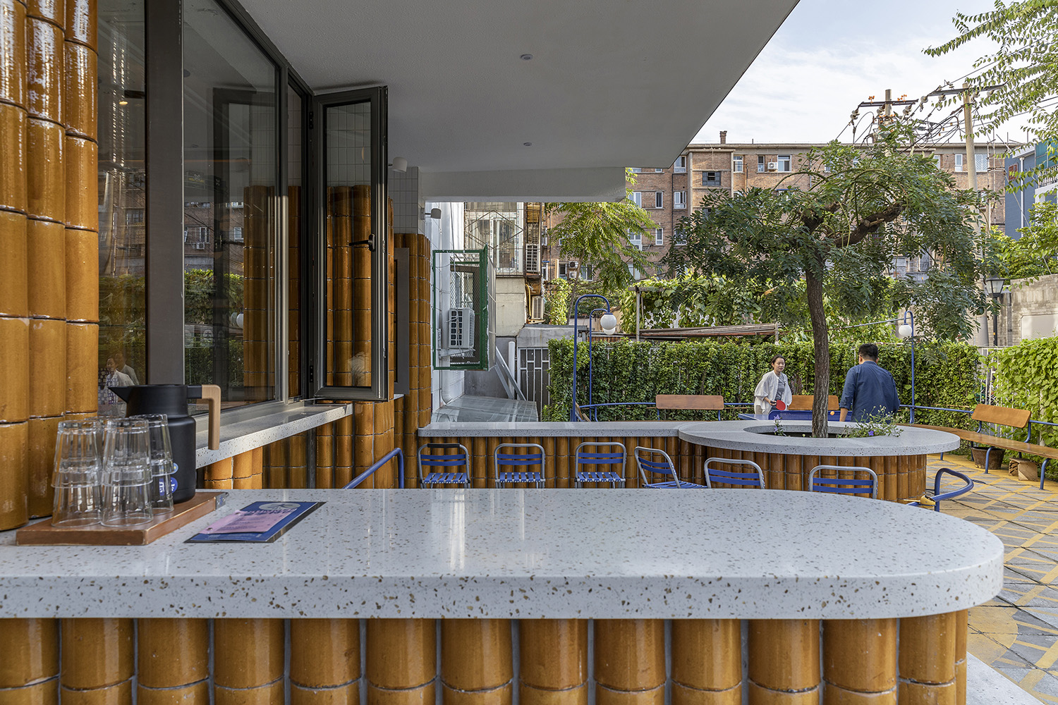 北锣鼓巷里的“大小咖啡” · 胡同社区的活力中心-13