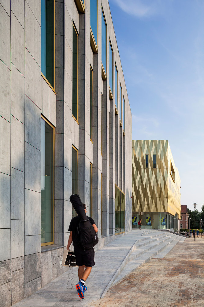 荷兰蒂尔市文化中心“金灯”-27