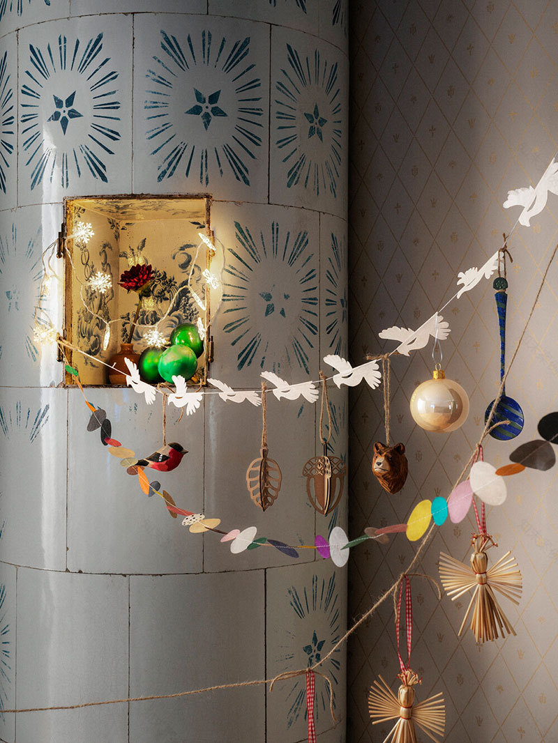 瑞典 Ahlens 圣诞主题室内设计-12