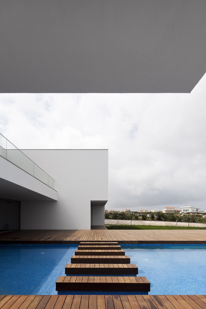 葡萄牙 Obidos 海滨别墅 | 室内外和谐共生的绿意空间-28