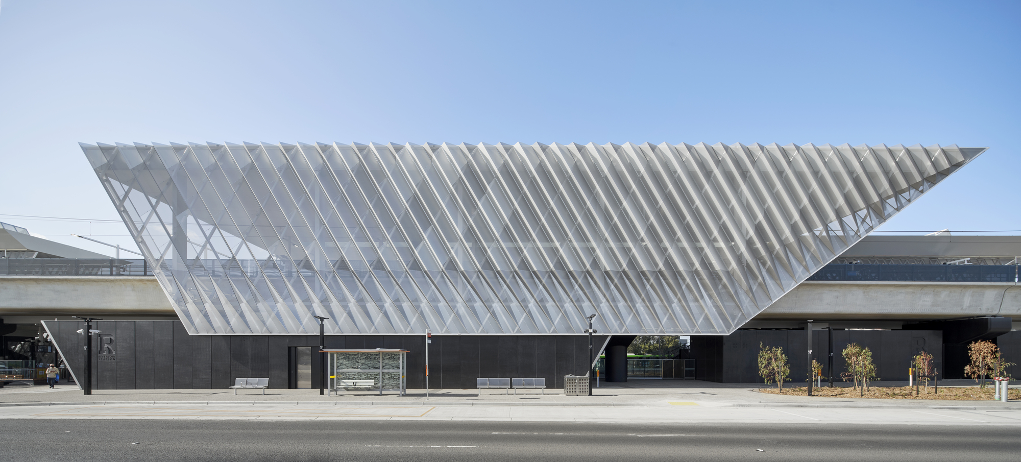 墨尔本 Reservoir 车站-25