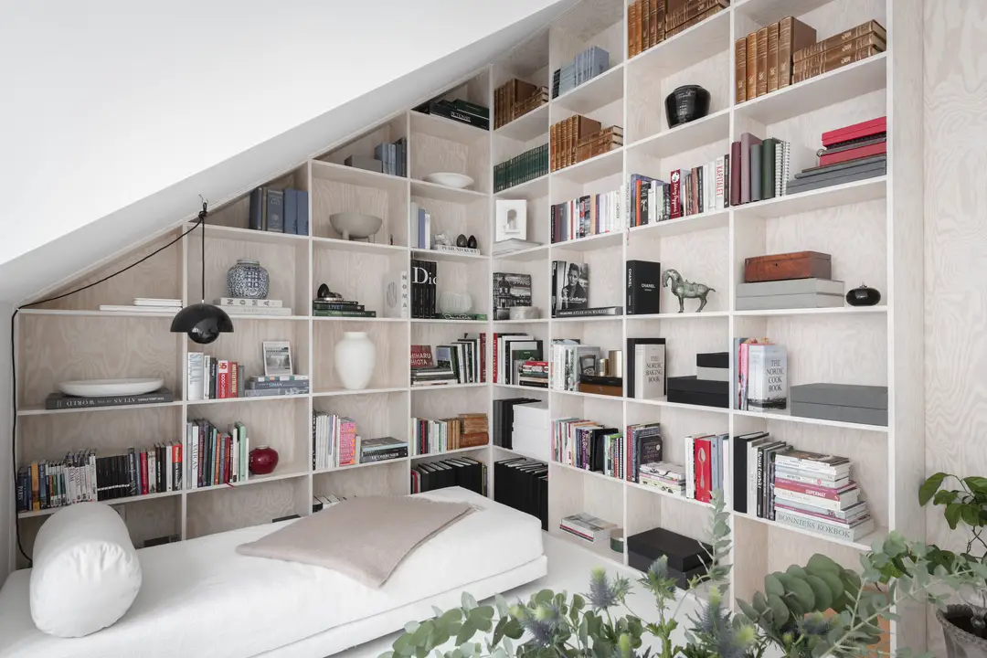 55 平米迷你阁楼图书馆设计-14