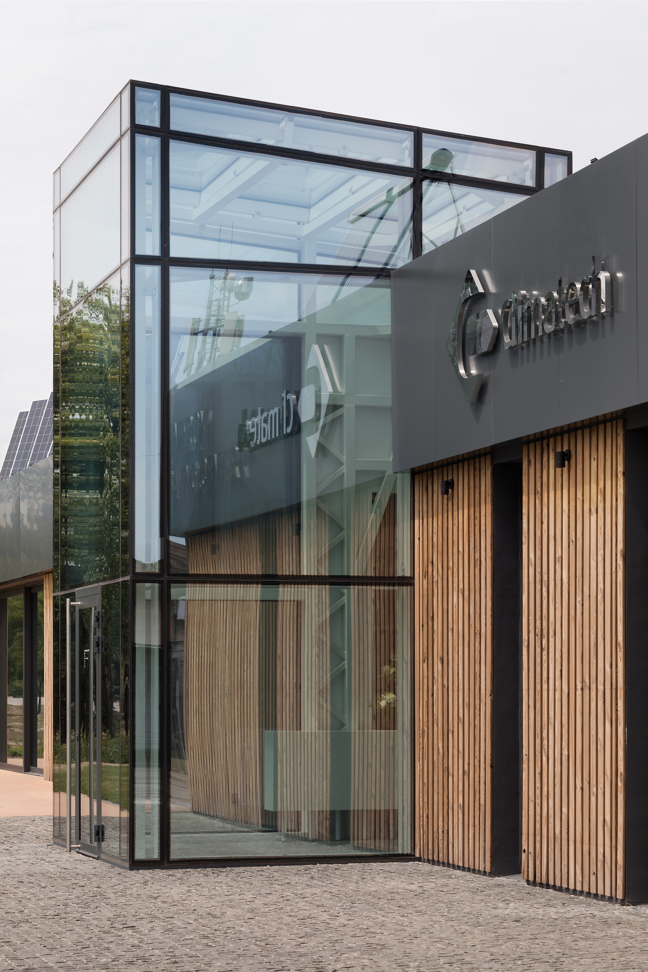 乌克兰 Dnipro 现代节能办公空间-3