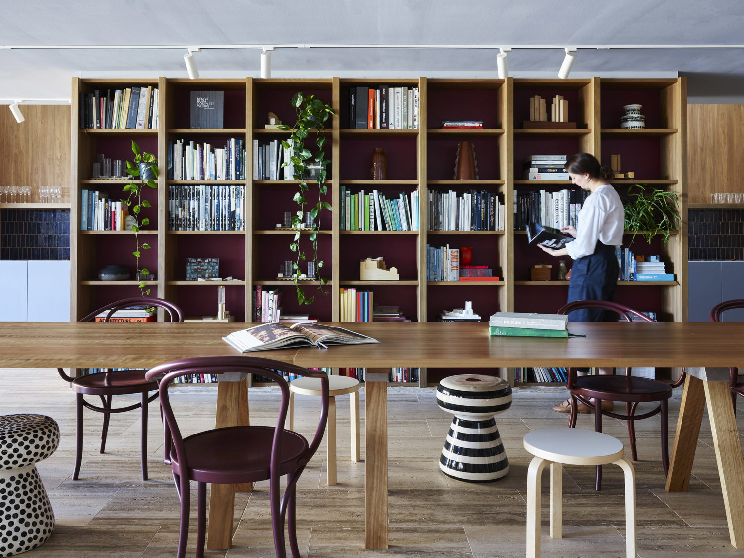 悉尼 SJB 设计工作室打造舒适家居式办公环境-9