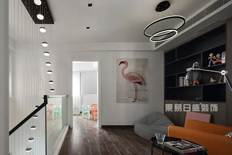 开放式多功能客厅设计,这个北欧风真全能!实拍230㎡北欧风别墅设计-53