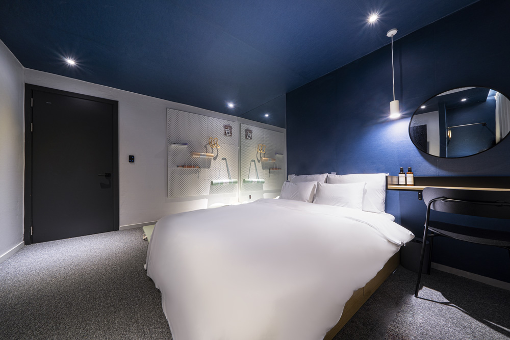 现代艺术酒店-17