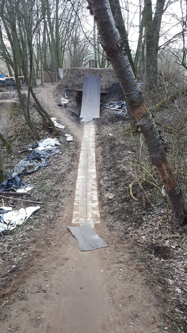 Till's Place山地自行车跳跃场地改造-7