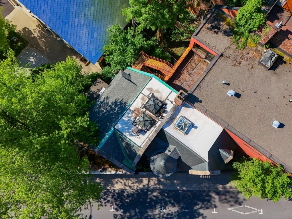 蒙特利尔维勒玛丽区印象深刻的住宅丨加拿大蒙特利尔丨Joli Joli Design-6