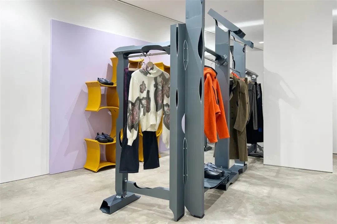 打破常规重置并呈现全新陈列空间，Dover Street Market Beijing 2023 秋冬-16