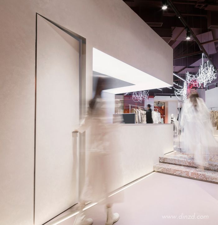 沈阳 TSUEN 设计师品牌集合店 现代女性化风格空间-24