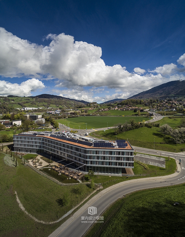 瑞士摩登时代酒店 / Itten+Brechbühl-25