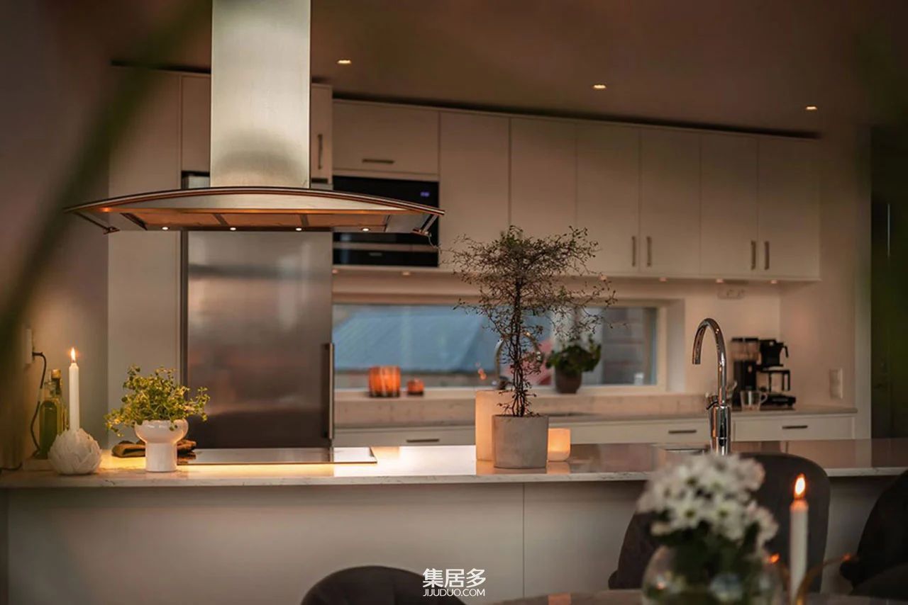 瑞典现代山地别墅-11