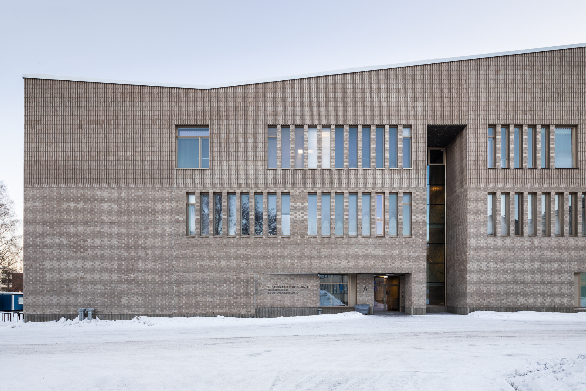 卢米特艺术高中丨芬兰库奥皮奥丨Lukkaroinen Architects-15