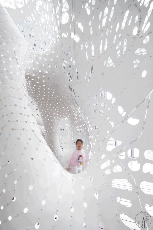 离开扎哈后的异形建筑师, 他用自创的超薄"自支撑"结构惊艳世人!-136