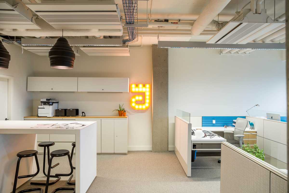 办公室 · 埃琳娜·德尔·布基亚设计-40