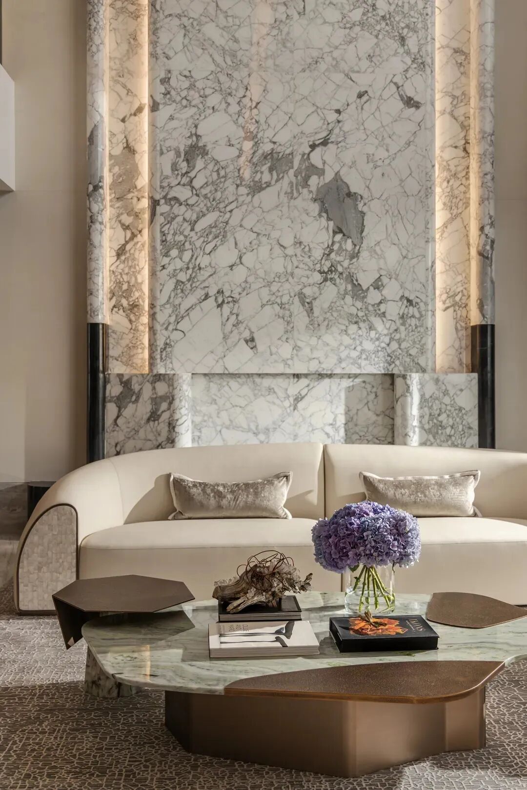 南驰·都湖国际揽湖峯顶层复式丨中国广州丨奥迅设计-45