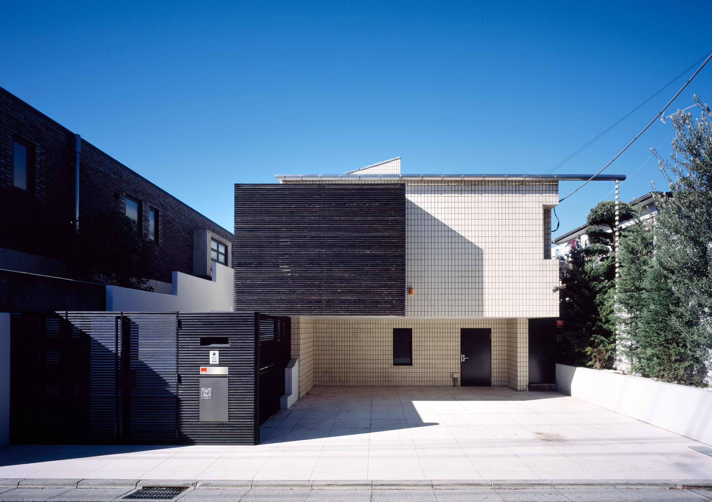 Apollo Architects renovates Tokyo house for modern family life-2