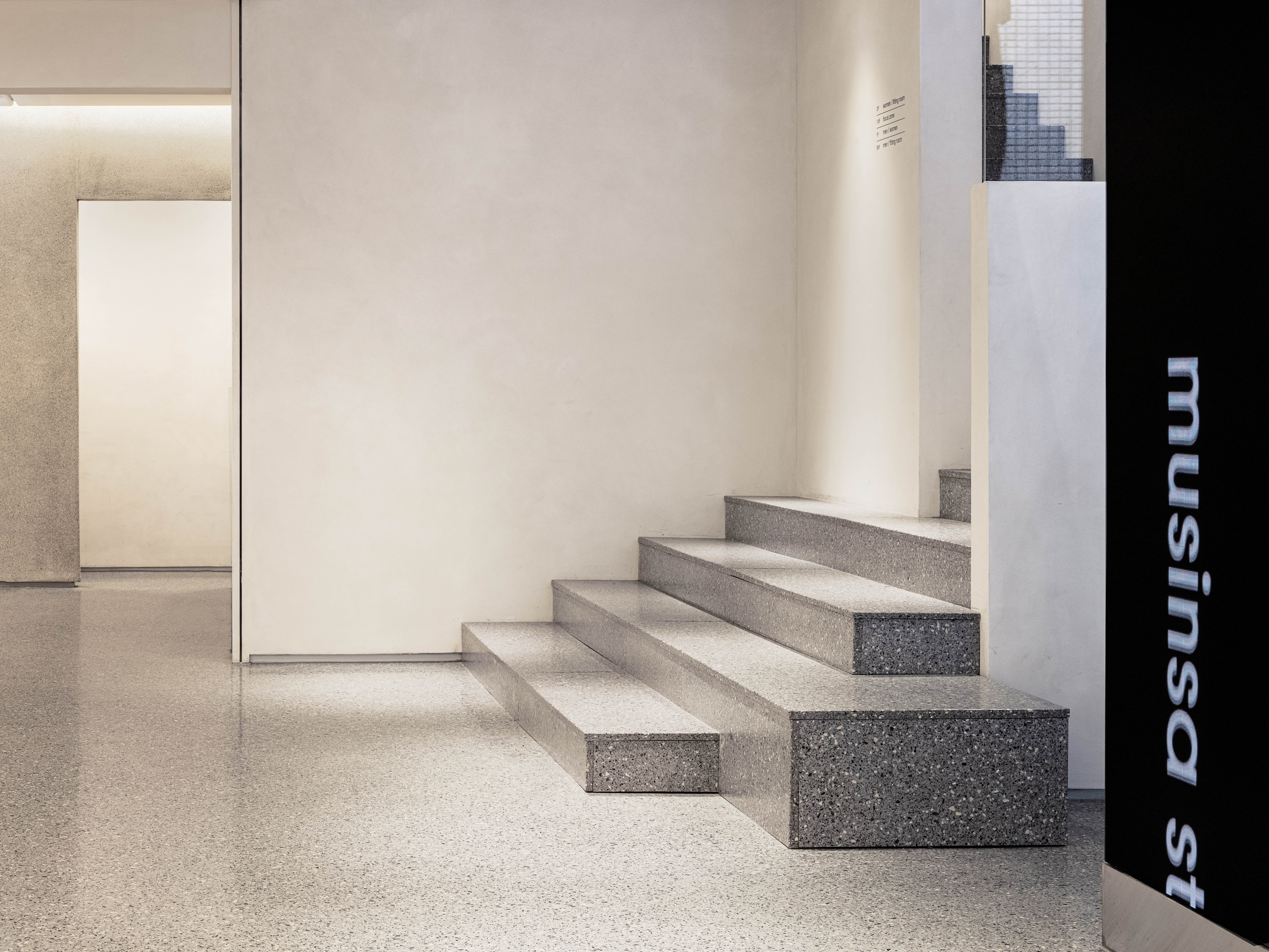 Musinsa Standard 服装店丨韩国首尔丨LABOTORY-47