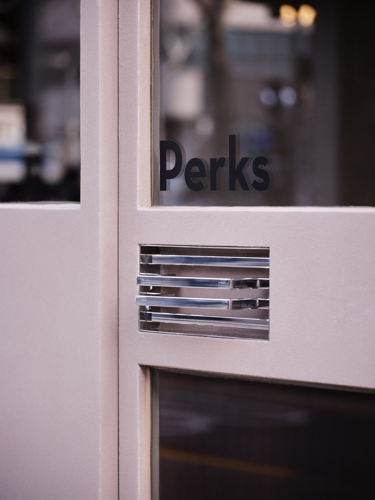 韩国 Perks Coffee 垂直质感的咖啡空间设计丨韩国首尔丨KKOL Studio-26