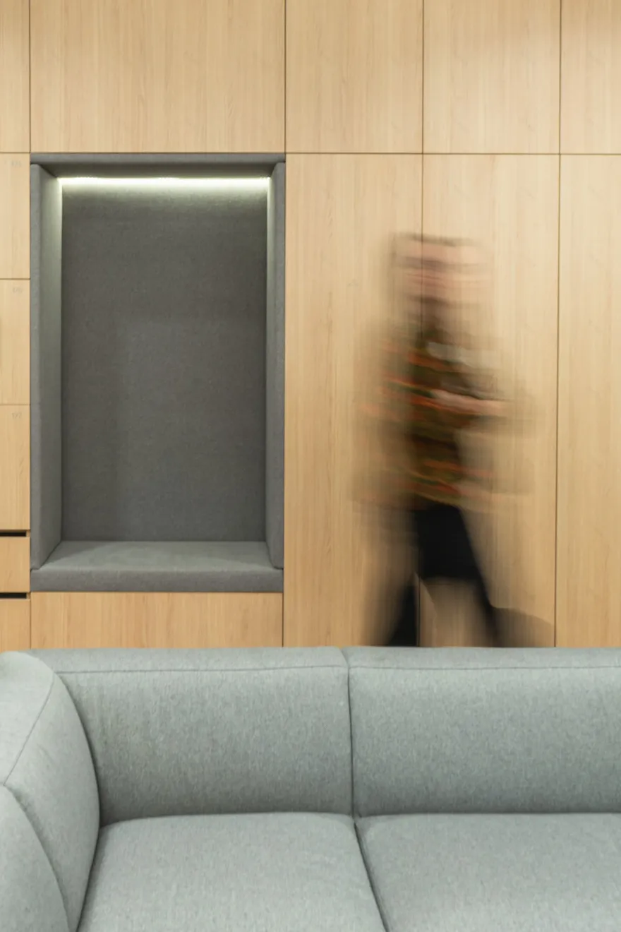 科威公司办公室内部装饰(注:COWI一般指丹麦科威国际咨询公司,这里根据常见情况处理,若COWI有特定所指,请根据实际情况调整) 丨立陶宛维尔纽斯丨DO ARCHITECTS-31