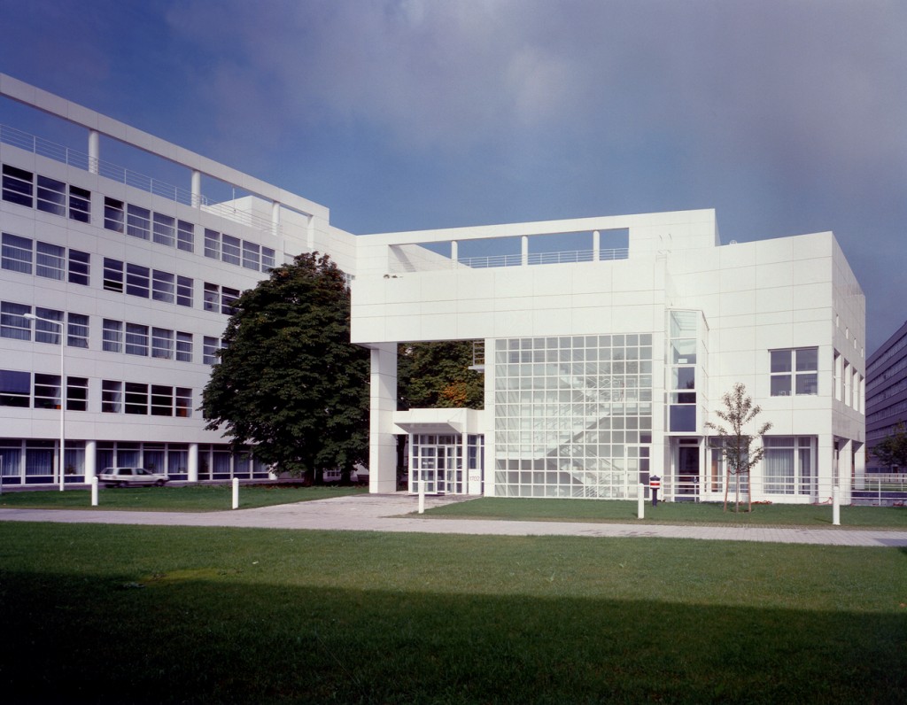 Siemens Office - Research Facilities Richard Meier-0